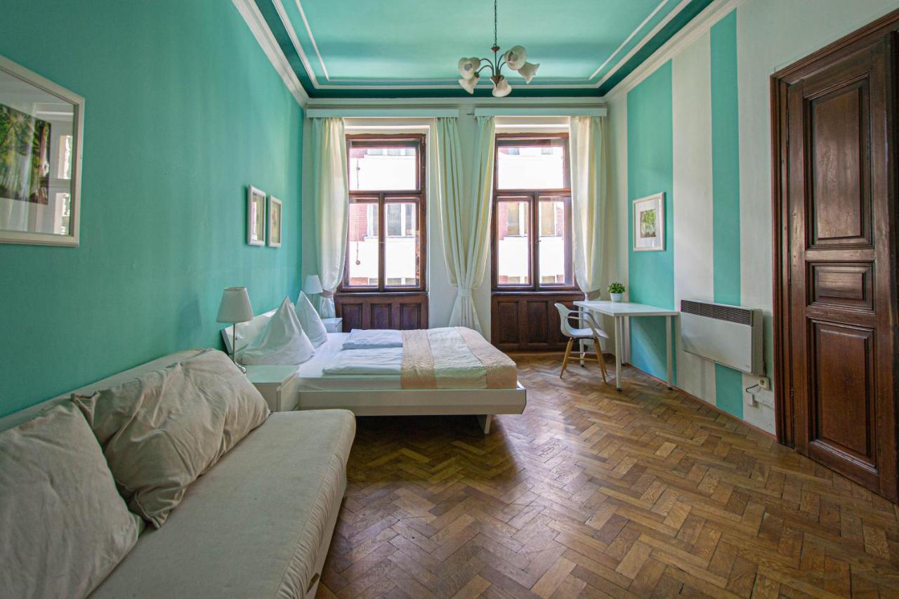 For Celebrations Spacious 3bdr With Balcony Appartement *