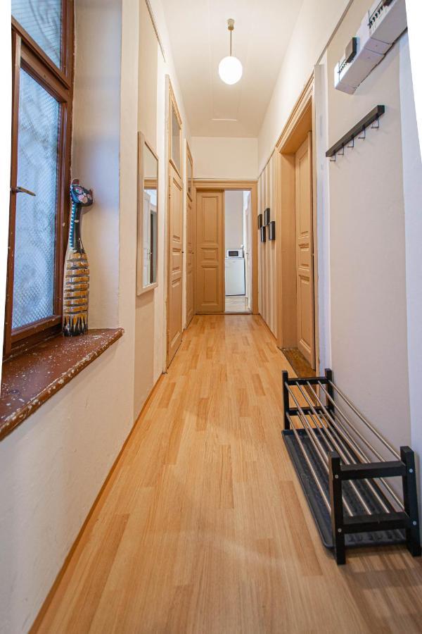 Appartement For Celebrations Spacious 3bdr With Balcony