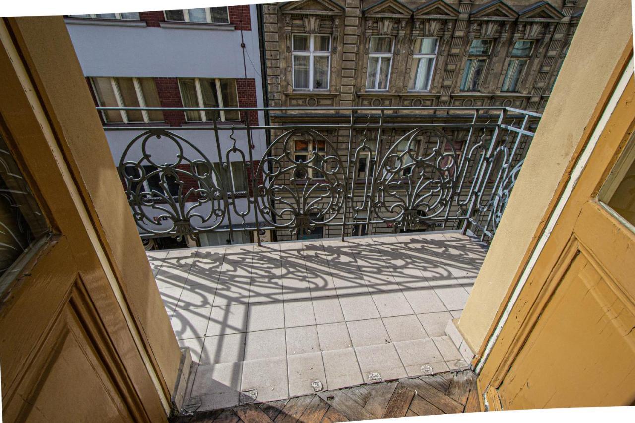 For Celebrations Spacious 3bdr With Balcony Appartement *