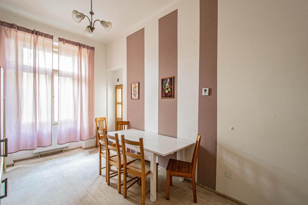 For Celebrations Spacious 3bdr With Balcony Appartement *