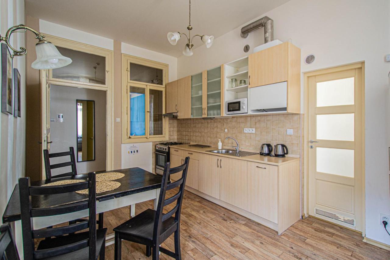 Appartement For Celebrations Spacious 3bdr With Balcony